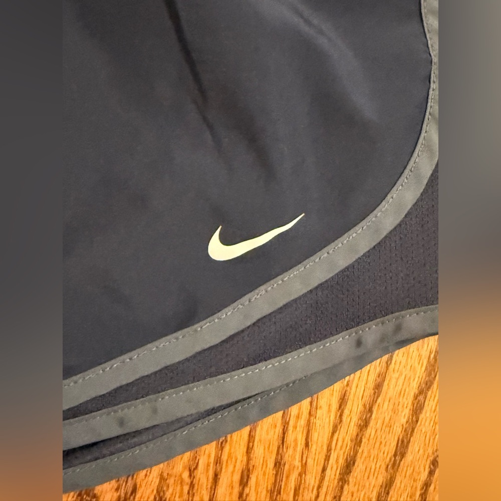 Nike Dri-FIT Running Shorts Women’s Large Black Athletic Gym Workout Shorts - Picture 3 of 4
